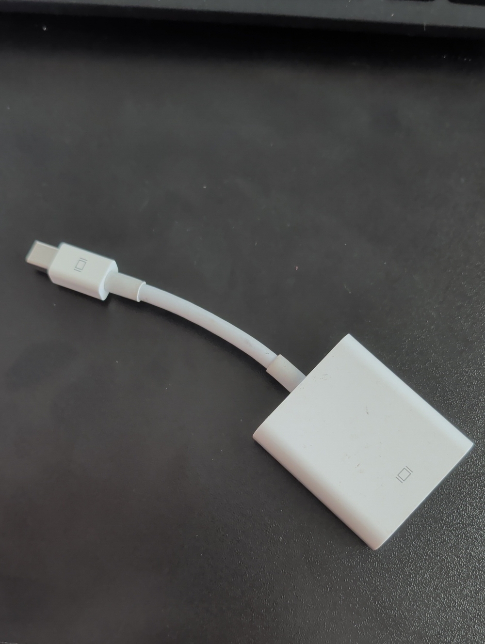 Apple Mini DisplayPort to VGA Adapter